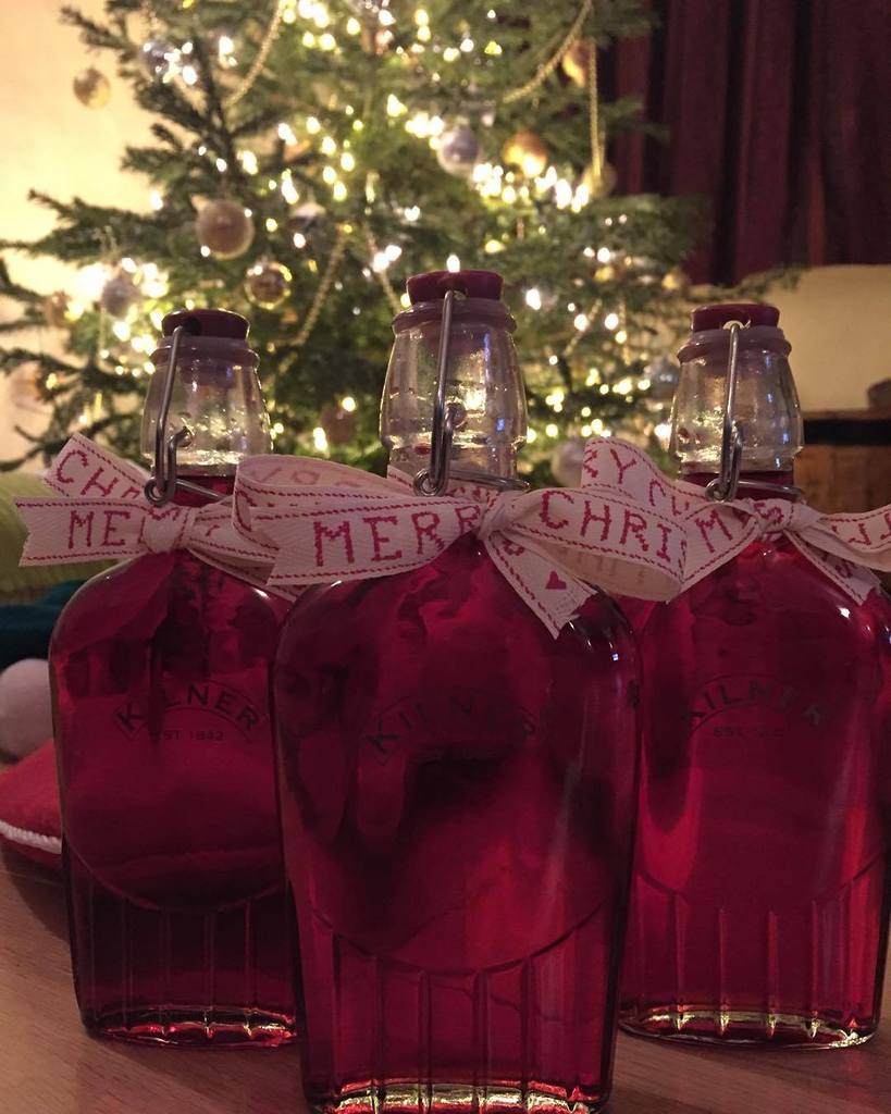 Fruits of my labour #sloegin #delicious #christmasdrinks #homemadepresents  #happychristma… ift.tt/1NENXRe