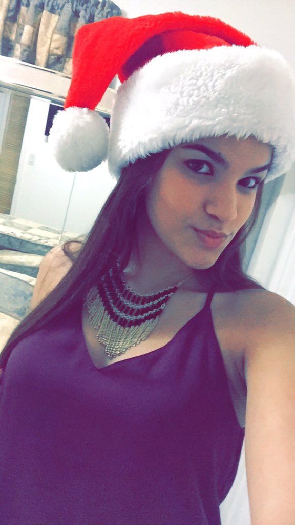 jenevyyx3's tweet photo. 🎄❤️ https://t.co/vsILvJ2L2R