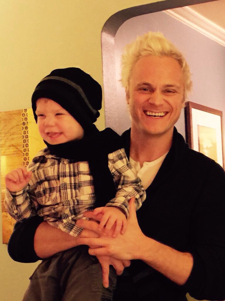 AudaciousSpeed's tweet photo. Small child. https://t.co/oclrDY7Az7