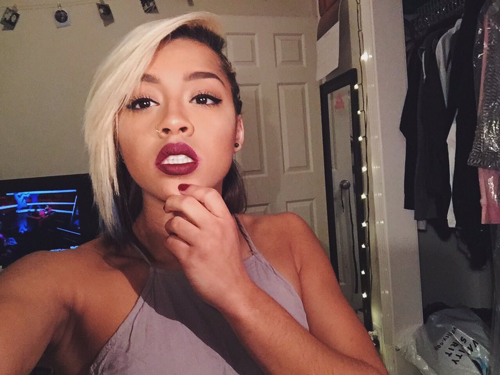destinegro's tweet photo. 💓❄️😋☄😝😙 https://t.co/cqoENlB5K1