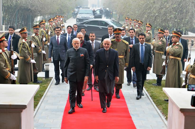 Pib India On Twitter H E Dr Ashrafghani Afghanistan President Welcomes Pm Narendramodi At President House At Kabul Https T Co M1jnr9bcuv