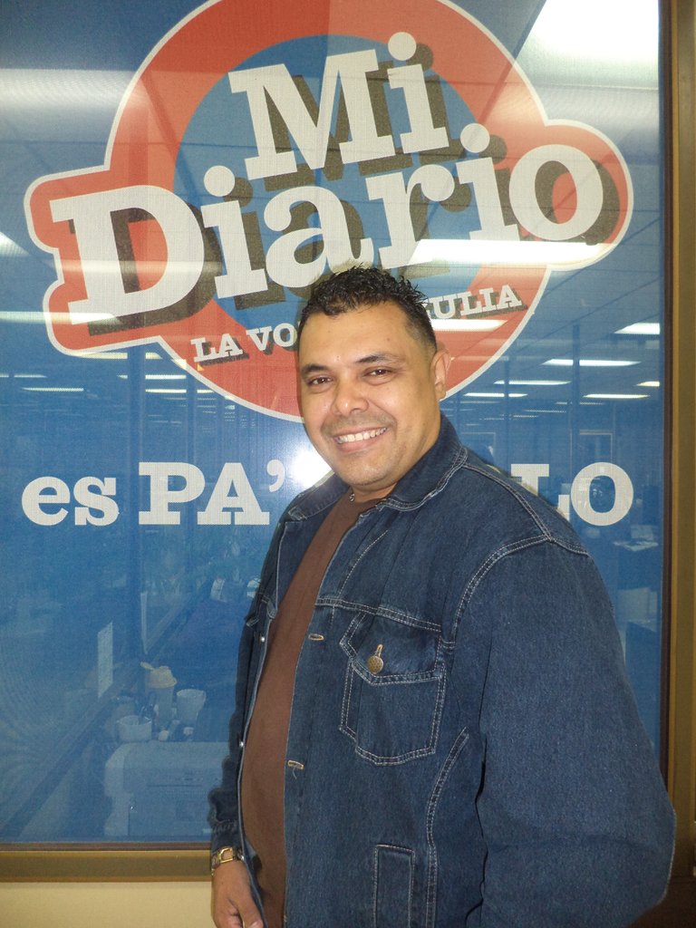 RichardReino's tweet photo. Gira de medios impresos.... https://t.co/UBCKUP55H5