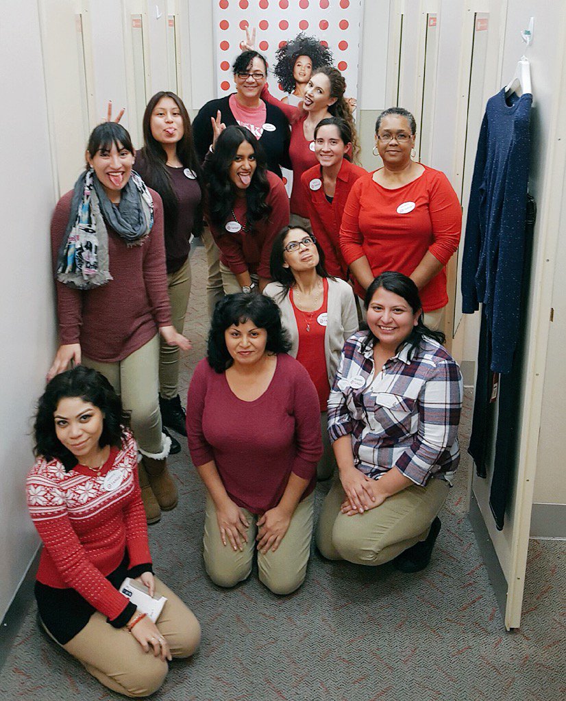 KariKiper's tweet photo. 🙌 When your SL team closes all of Q4 green with no gobacks. ❤️
#LegacyLegends #BestInTheBusiness  @NicoletteSeitz https://t.co/0vn4GSircQ