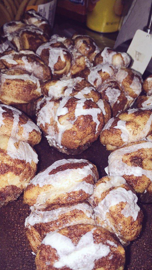 foxhunty's tweet image. Monkey Bread Muffins. I'm so proud of these. #futurebaker
