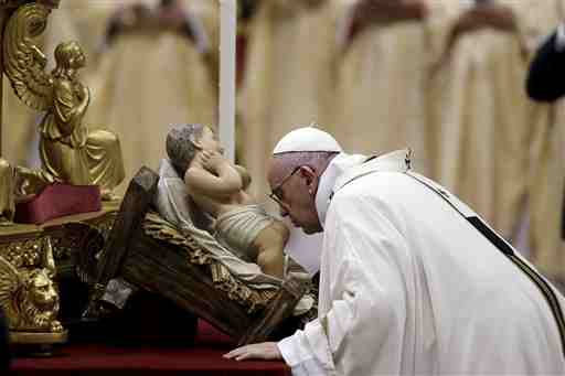 inquirerdotnet's tweet photo. .@Pontifex Francis recalls Jesus’ birth with Christmas Eve basilica Mass https://t.co/YY9YIfxi9S https://t.co/tK0H37Th74