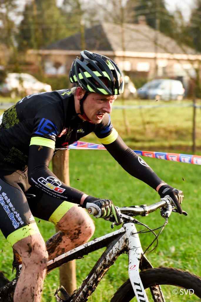 tb_sports's tweet photo. Be-Cycle MTB team https://t.co/VKmp7Rea70