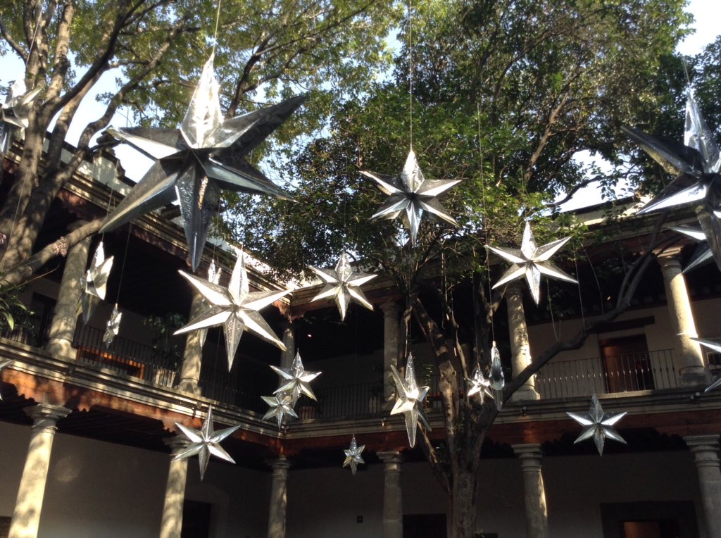 museofranzmayer's tweet photo. #FelicesFiestas Los esperamos a partir del sábado 26 de 10 a 5 PM 🎇 https://t.co/4OYWItbCBD