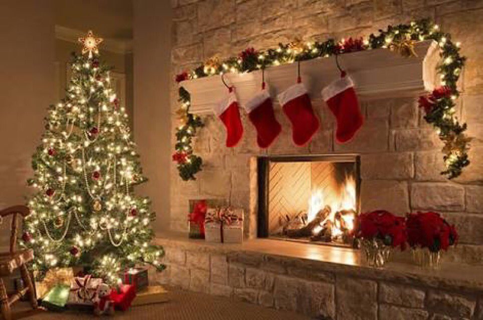 mrintolerables's tweet photo. Merry Christmas all! Stay safe and thanks for your support. 2016 will bring lots of exciting news - so stay tuned! https://t.co/AivKnEsizK