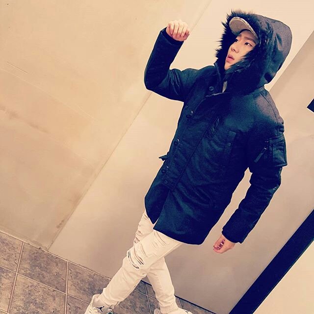 zicotaeil_com's tweet photo. [IG] 지코 업데이트
퍼지아코 달리자
즐거운 성탄절 보내세요
#meerychristmas #fulltimerunner
#Duvetica #두베티카 #Geekshop https://t.co/LNb8jZ5dDV https://t.co/dph2VcFTJV