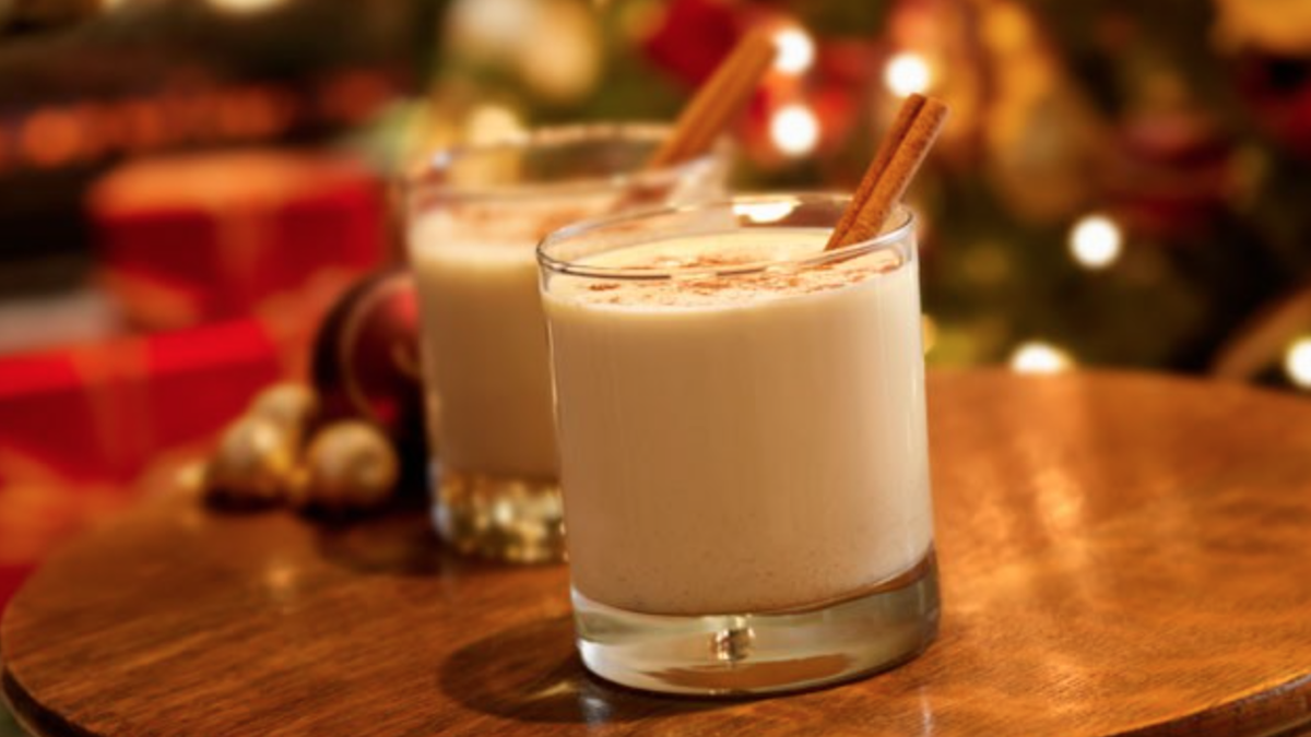 wolfechevrolet's tweet photo. MERRY CHRISTMAS to you from all of us at WestgateChev.
CUE the eggnog.
#Yeg #Christmas #ChevyFarm https://t.co/JAe9DuAajW