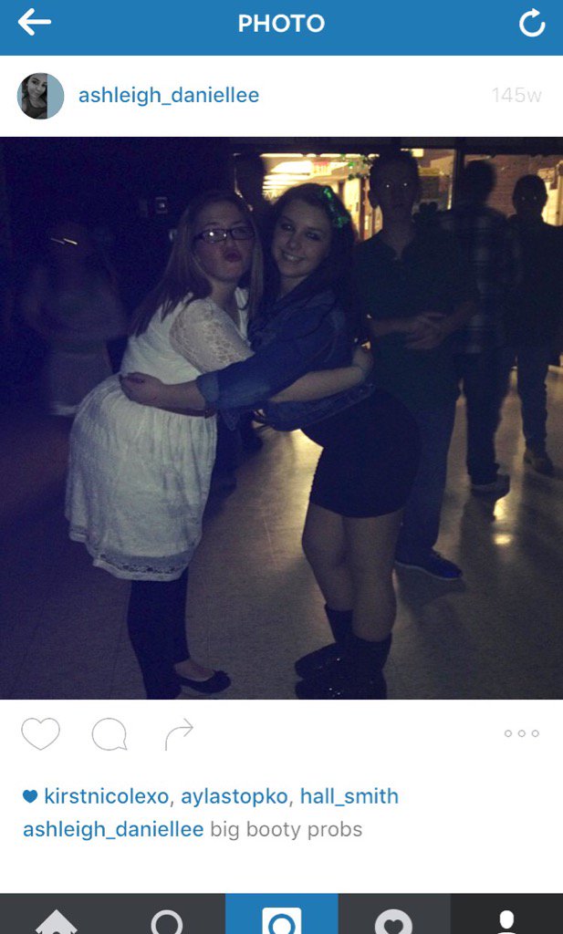 _ashleighmoore's tweet image. #bigbootyprobs lmao @breetoth_