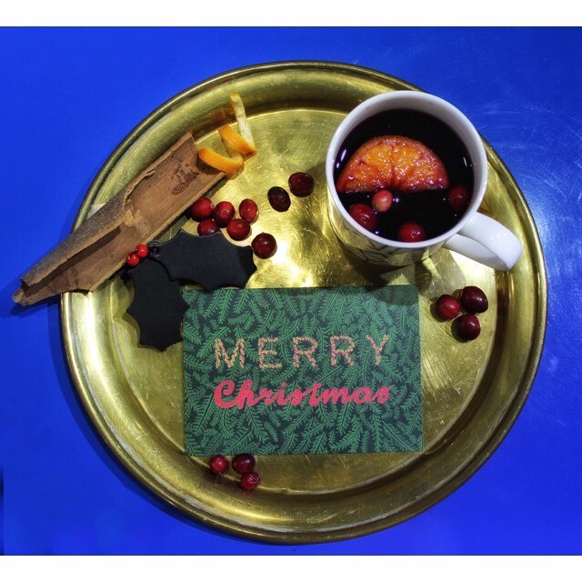 TheDandyLab's tweet photo. Here is to wishing everyone a very Merry Christmas from all of us here at #TheDandyLab 🎄☕️
Card: Emily Hayes https://t.co/0i4WNtiBvN