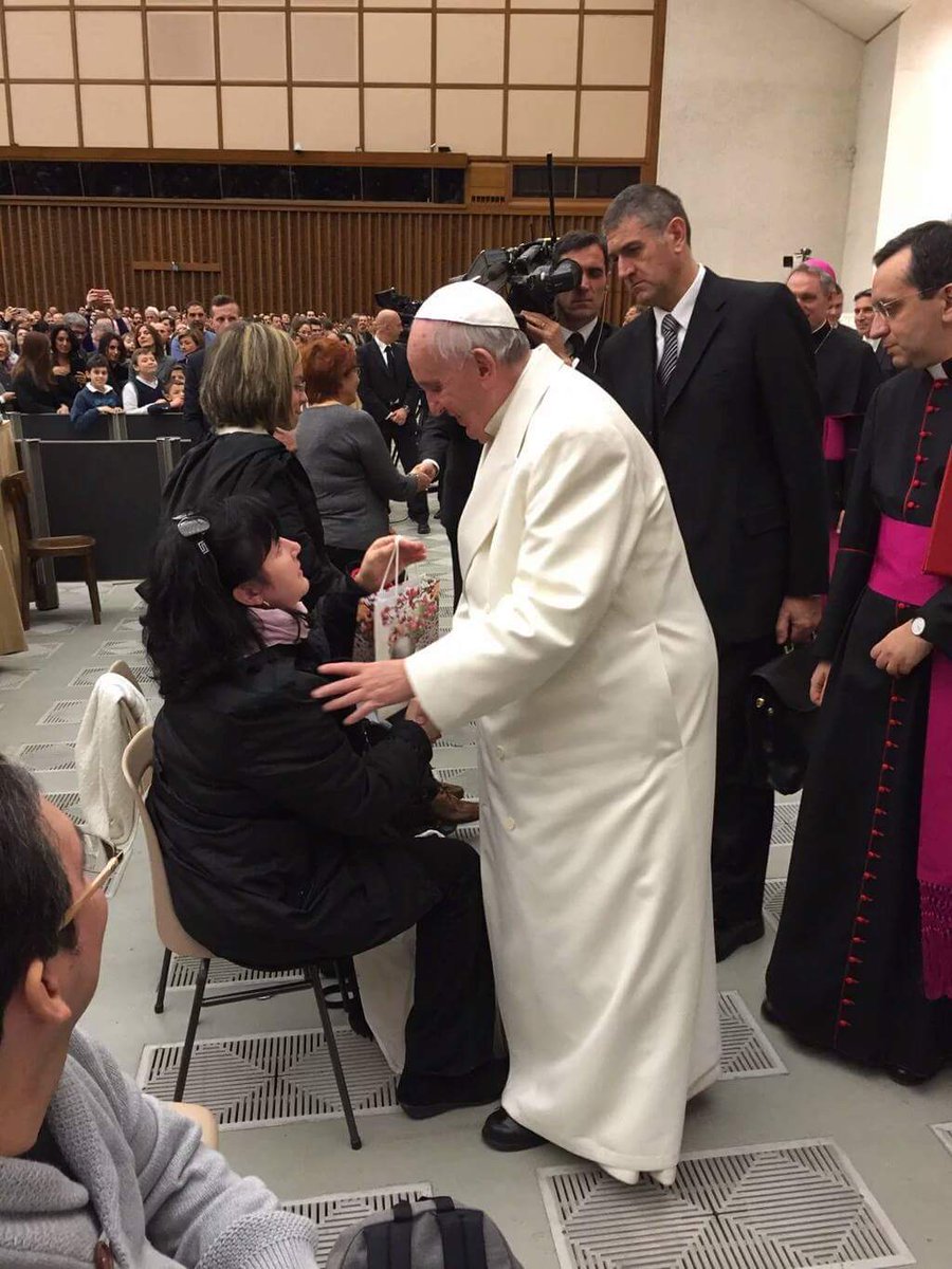 FaticoniPiero's tweet photo. https://t.co/fID96Plb95 @twitter @Pontifex_it @PutinRF_Eng @JosephineMurena @RossellaFidanza @LuigiIntorcia :-)) https://t.co/1dAyXB3aW4