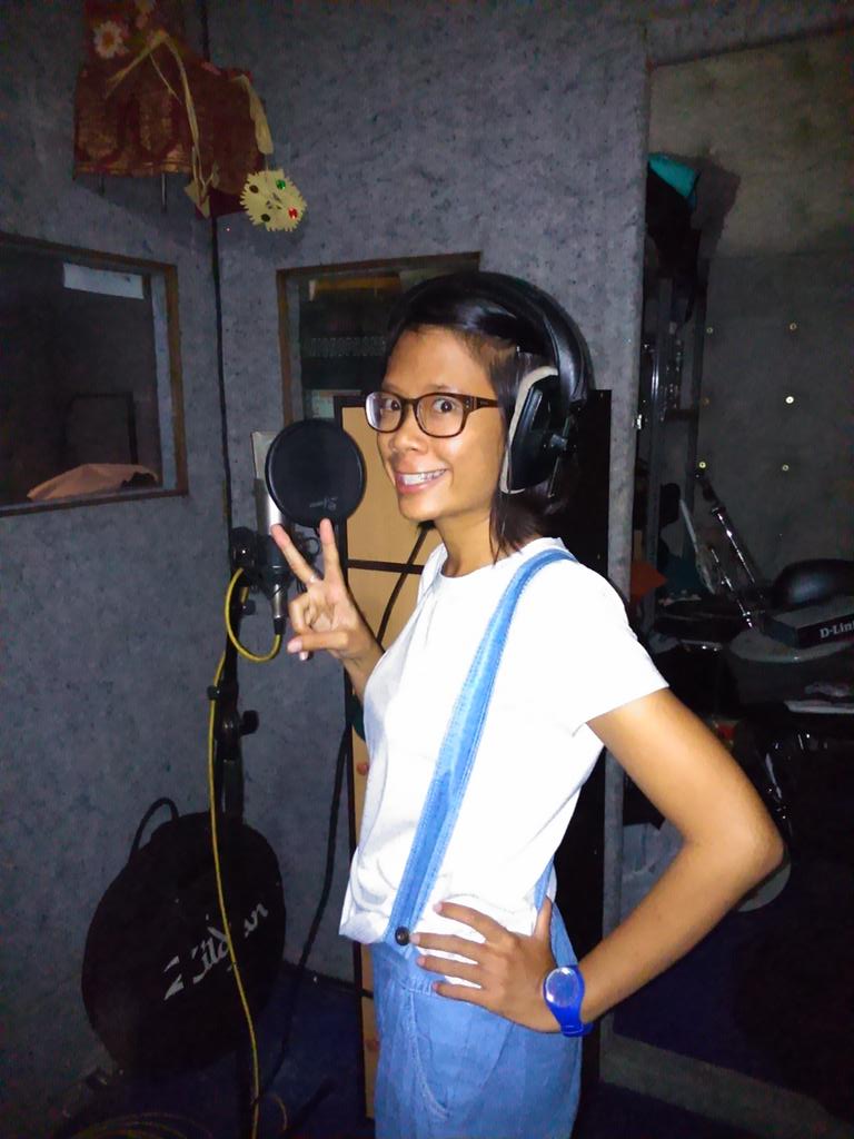 Yay, 2 lagu berhasil direkam hari ini :D