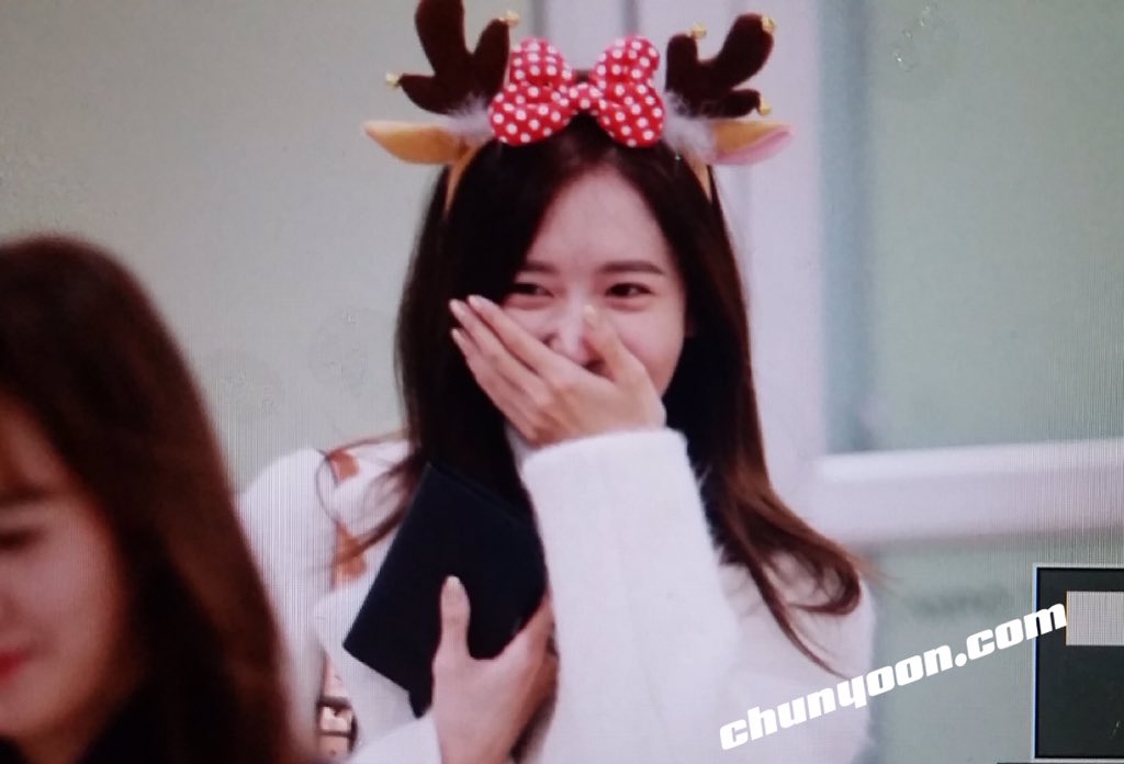 [PIC][25/26-12-2015]SNSD trở về Hàn Quốc vào sáng nay CXDG6e1UwAAkKtG