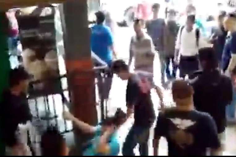 Fight at Kota Raya Shopping complex, KL weehingthong