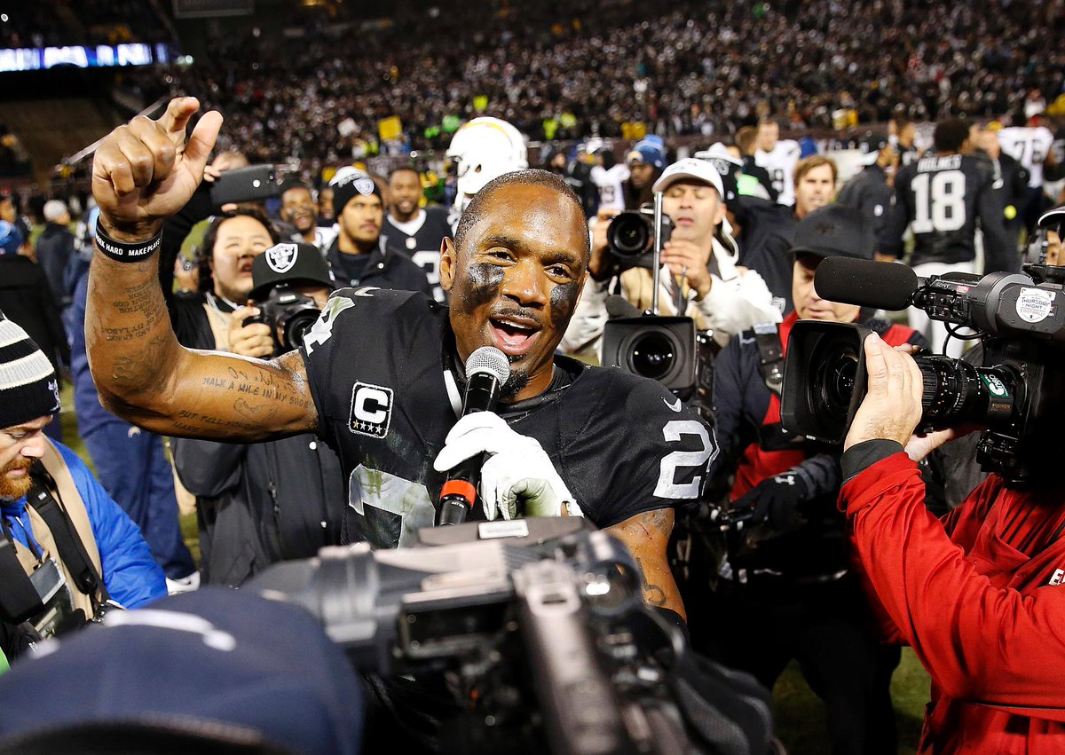 ESPNNFL's tweet photo. ...And to all a good night! https://t.co/nXLEJYuhUp