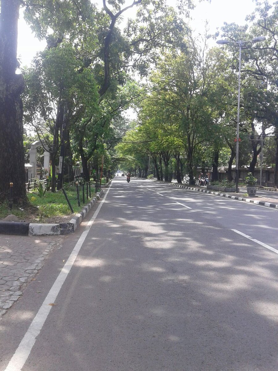UPTPS_DLHbdg's tweet photo. Bersih, nyaman dan tertib #BandungBersih mari jaga kebersihan, buang sampah pd tempatnya cc @ridwankamil @OdedMD https://t.co/C8lf2v7gSm