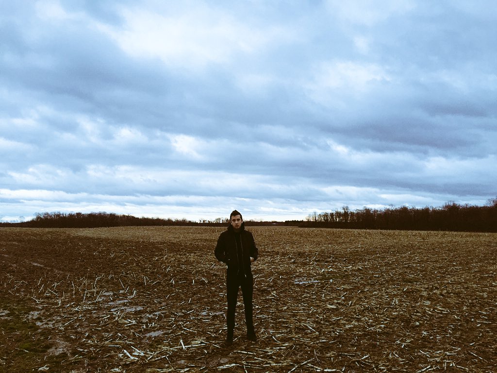 tylerrjoseph's tweet image. merry christmas from ohio