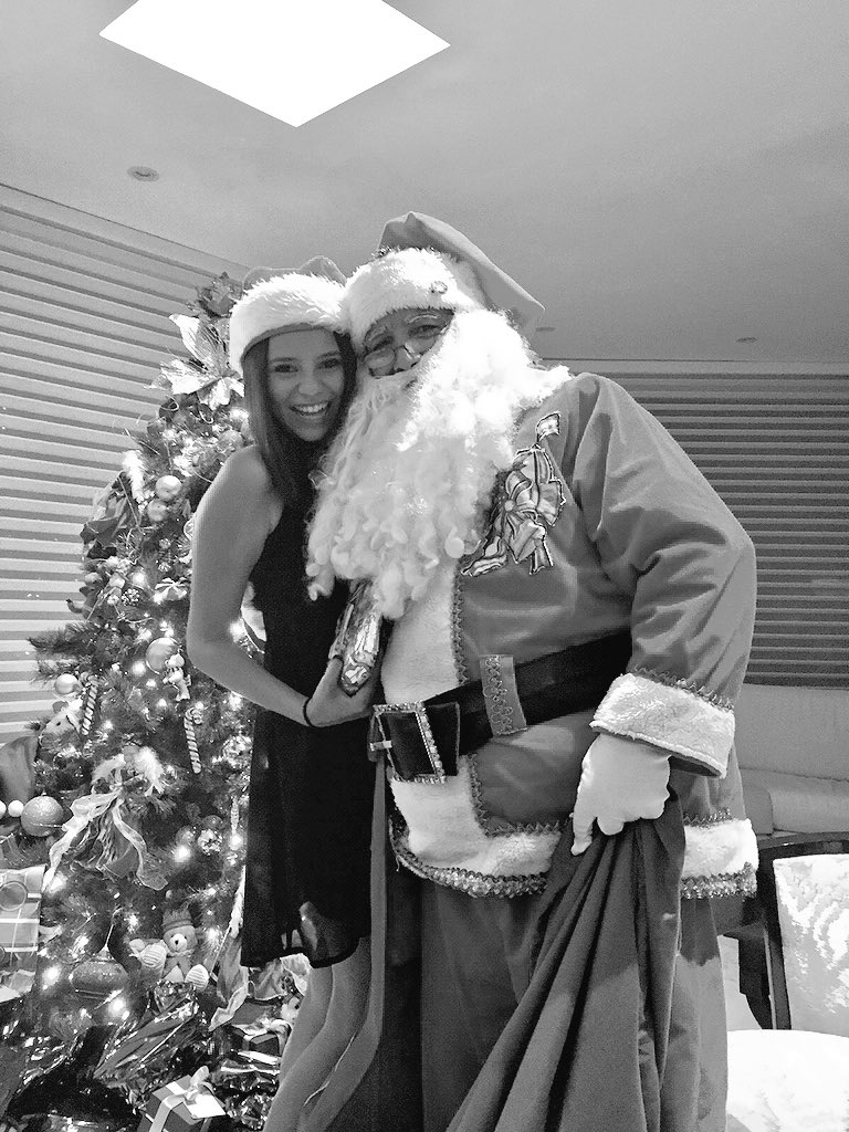 natyecheverry's tweet photo. #christmastime https://t.co/MBDTeNIfKZ