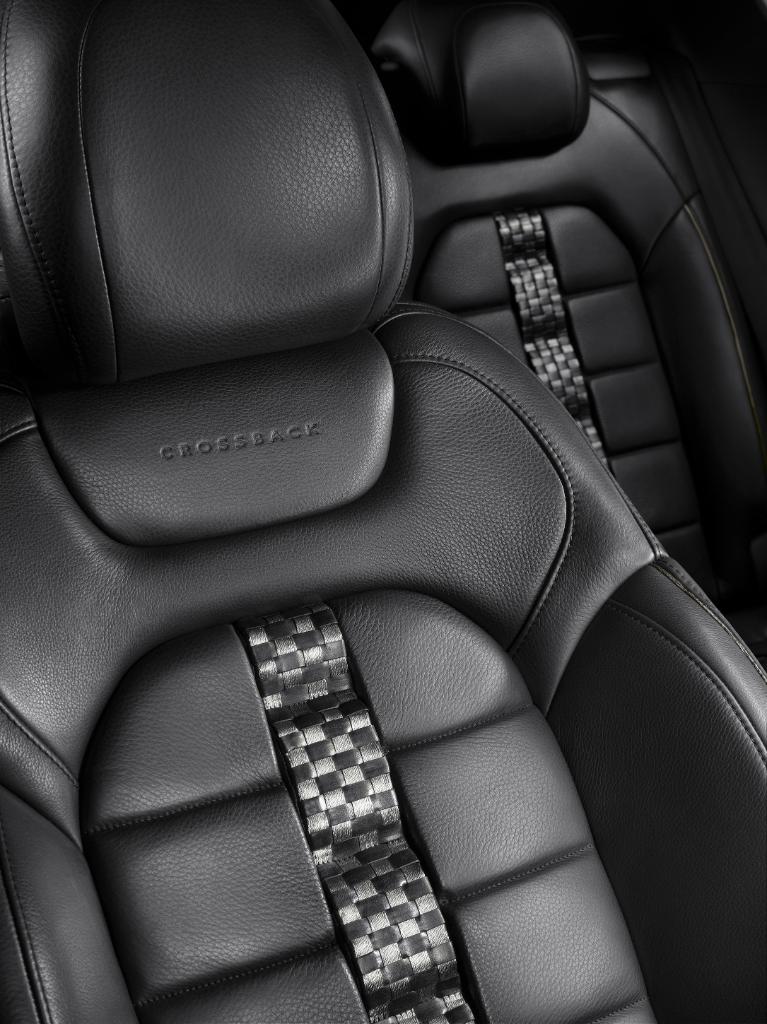 DSdanmark's tweet photo. Detaljer fra vores DS 4 Crossback Konceptbil. #DS4Crossback #ConceptCar #DSDanmark https://t.co/KdeM6EkXRH