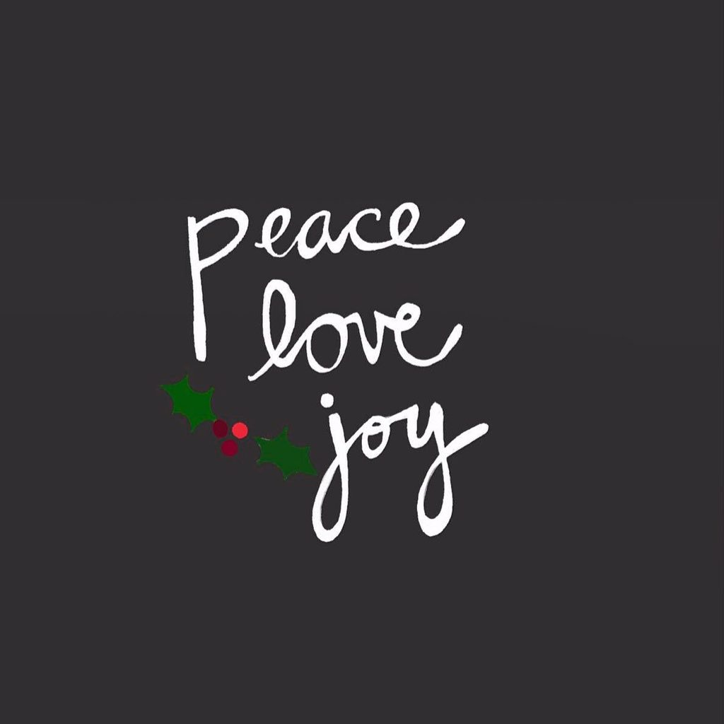 GothamProductns's tweet photo. Wishing you &amp; yours all the best! #merrychristmas #peace #love #joy https://t.co/uxQDQ9At6u