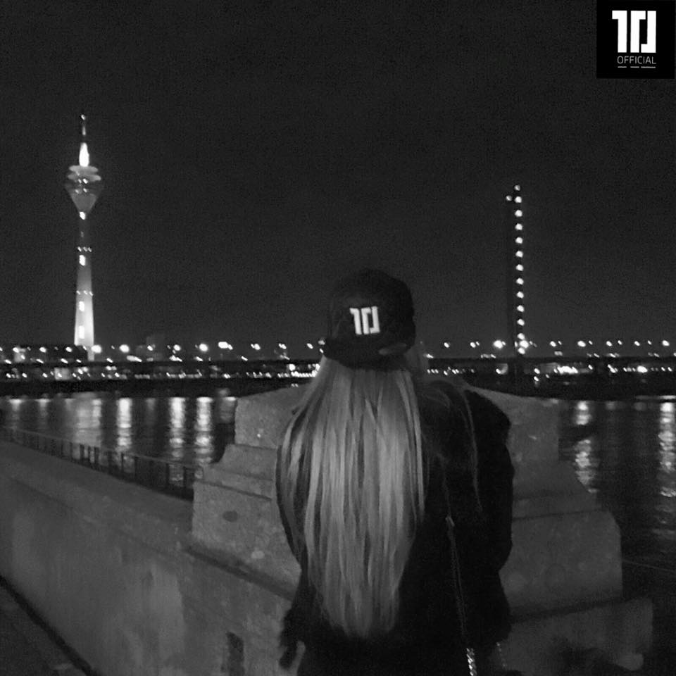 Dusseldorf by Night✔️#10official

▶️10official.com