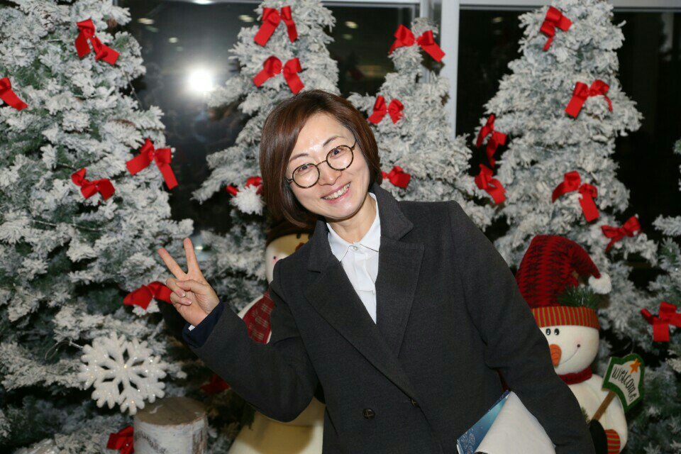 해피 성탄! 노동개악5법은 "무릇 가진자는 더 풍요로워지고 가지지못한 자는 그것마저 빼앗기리라"(마태복음 13장12절)는 경고의 말씀을 떠올리게합니다. 청와대의 반성을 다시한번 촉구합니다 #은수미