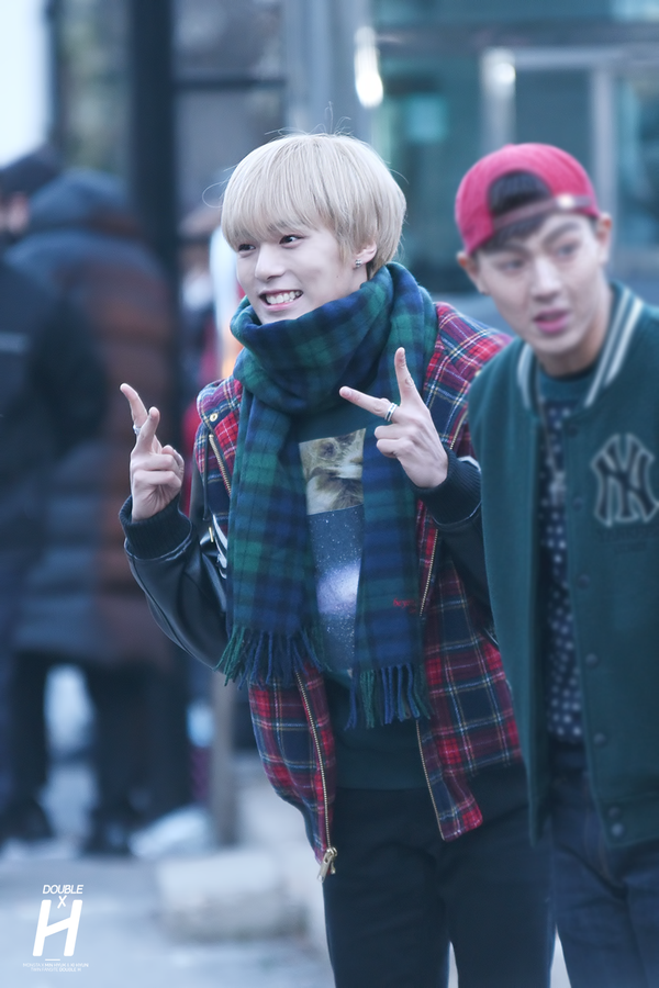 MONSTA__X2015's tweet photo. [PIC] 151225 #MONSTA_X #Minhyuk - Music Bank Xmas Special [CR: DoubleH_9311]

#StandByYoo #GetWellKyun https://t.co/lGuadjYZWU