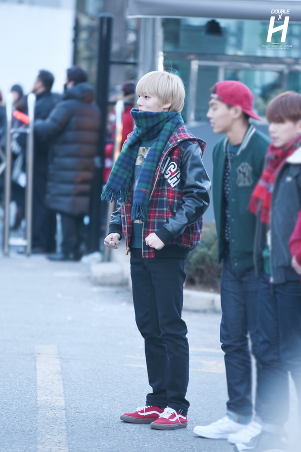 MONSTA__X2015's tweet photo. [PIC] 151225 #MONSTA_X #Minhyuk - Music Bank Xmas Special [CR: DoubleH_9311]

#StandByYoo #GetWellKyun https://t.co/lGuadjYZWU