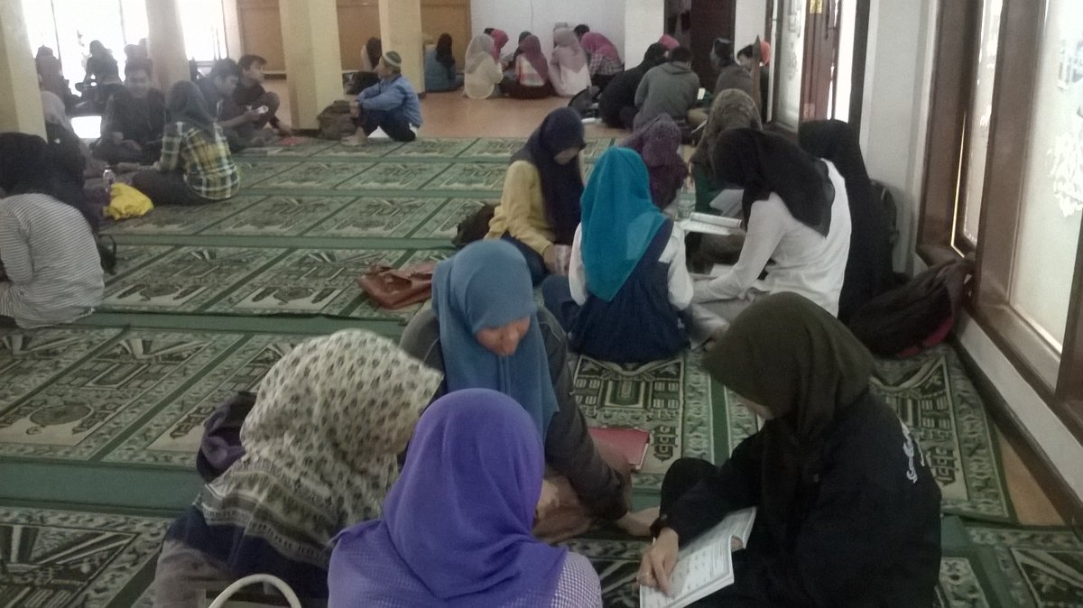 Fastabiqul Khairat ... 
Yuk, berlomba0lomba dalam kebaikan...