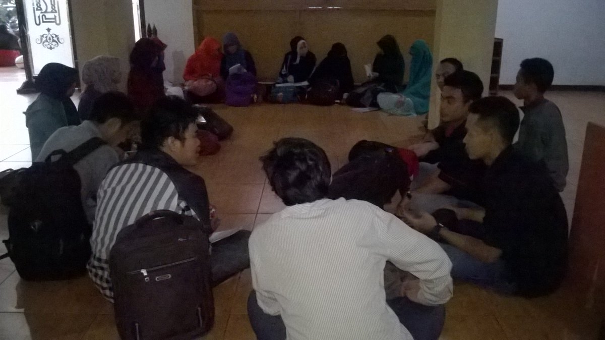 indahnya ukhuwah yang terjalin karena-Nya :D
#IQUNINUS