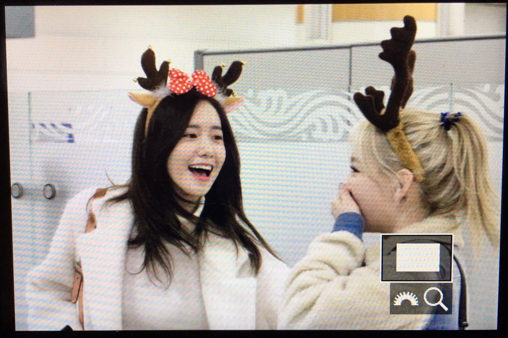 [PIC][25/26-12-2015]SNSD trở về Hàn Quốc vào sáng nay CXDyvwJU0AAJlDy