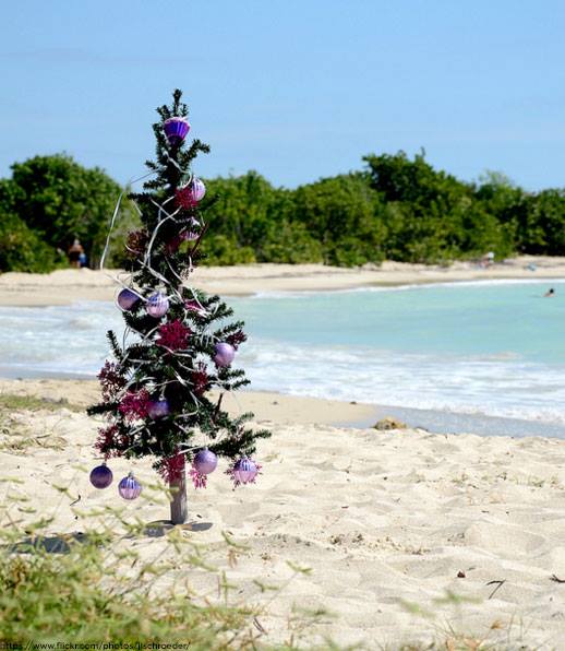 Wishing everyone a Merry Christmas...we hope you're warm :) thingstodoinstcroix.com