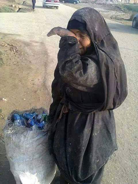 ErylmazZeynep's tweet photo. No Human Rights for "Muslim Journalist''!
Not helping her only because she is " Muslim journalist"!
#refugeeshelp https://t.co/ctyp4VJwia