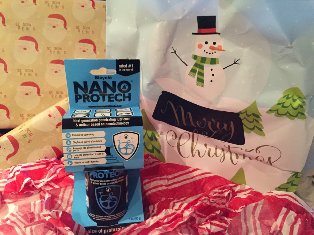 Nanopro_tech's tweet image. Hope Santa brought you some Nanoprotech #alwaysuseprotection #stoprust #saveyourtools #christmas