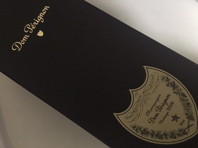 Xmas女子会&hellip;。。二日酔いの緒川さん(._.)酔い過ぎてしまい写メ撮るの忘れたw寝ますw https://t.co/OnOnqcHS6Q