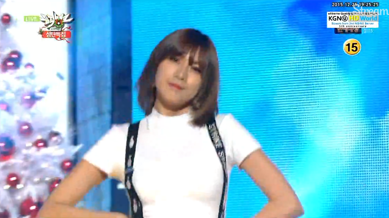 Apinktown's tweet photo. 151225 #Apink performing Remember on Music Bank now! https://t.co/KXkzosQ925 https://t.co/VqldoC5V2D