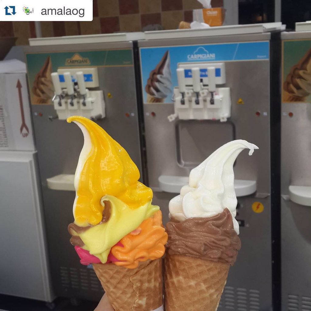 AlMohanad_05's tweet photo. #Repost @amalaog with @repostapp.
・・・
.
المهند و ما أدراك ما المهند ! 😋🍦💙
.
.
 #ايسكريم_المهند https://t.co/s8UKNYZRbl