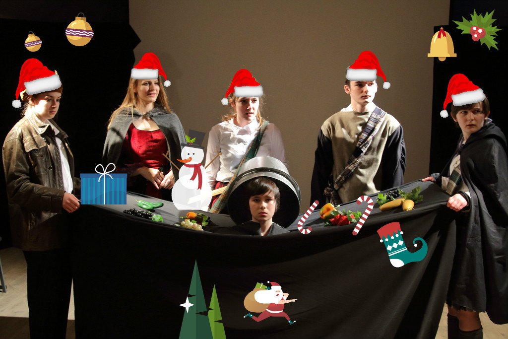Shortspeare's tweet image. Merry Christmas to all you out there in the Twitter-verse!! We hope your Xmas Dinner doesn't have a ghost! #edfringe