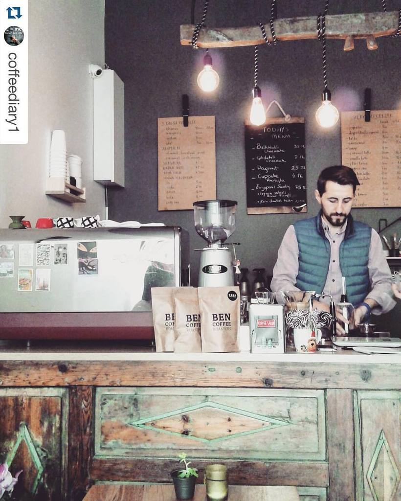 cropcoffeeshop's tweet photo. # kahve #cropcoffeeshop #chemex #alternativebrewing #koffie #coffee #specialcoffee #ankaradaniteliklikahve #thirdwa… https://t.co/yz24jKUoSM