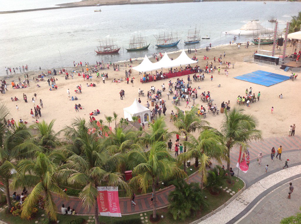 <a href="/ancolbeachcity/">Beach City International Stadium</a> kereeeen