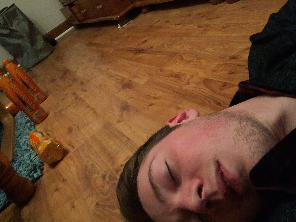 rjkade's tweet photo. #pray4stew died early xmas binge drinking lucozade https://t.co/kmiCj43ZzY