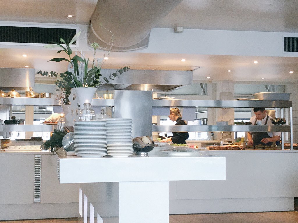 Ad janssen on twitter: "open keuken restaurant blanc #bellevue ...