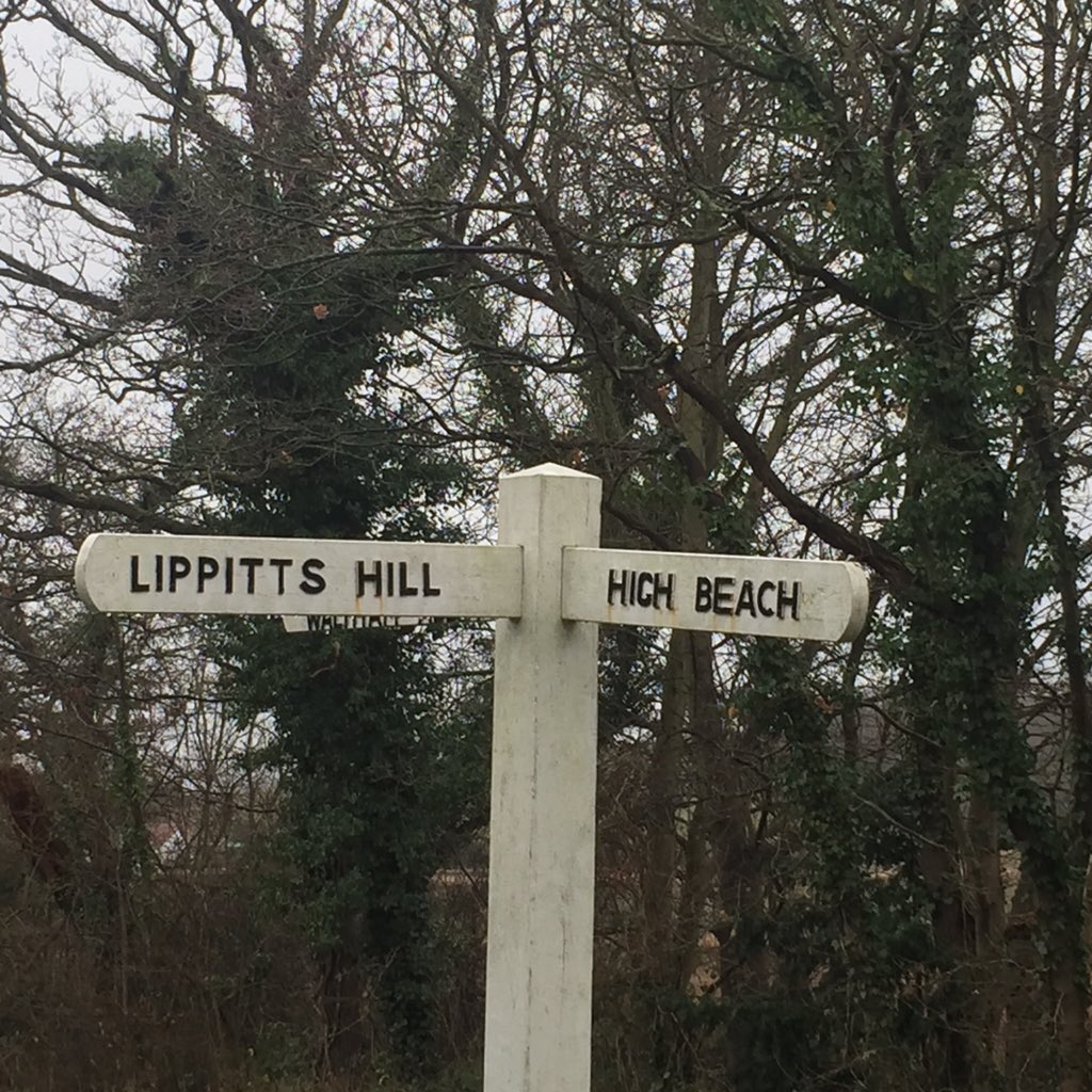 Sportingloy's tweet photo. #Xmascise in #EppingForest - Merry Christmas! https://t.co/EWIaeDzkeP