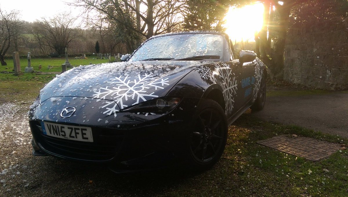 MX5_Joy's tweet photo. Merry Christmas to the #FifthTrust who we helped deliver the coolest Santa to for their Christmas party! #MX5 https://t.co/jsdcFKIJuT