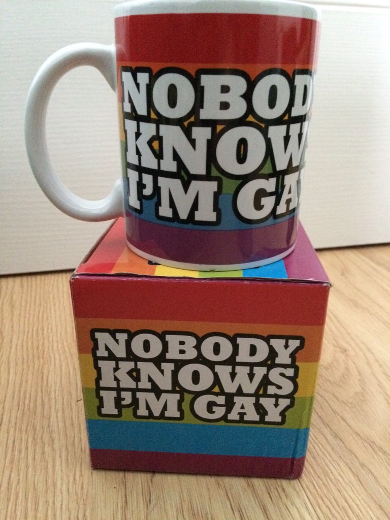 NicolasJSanders's tweet image. Today kids all over the world are opening presents from their loved ones, then there's me.. #cheersmum #parred