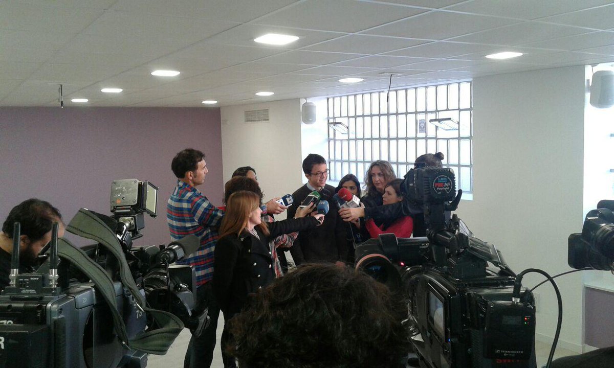 Podemos tweet media