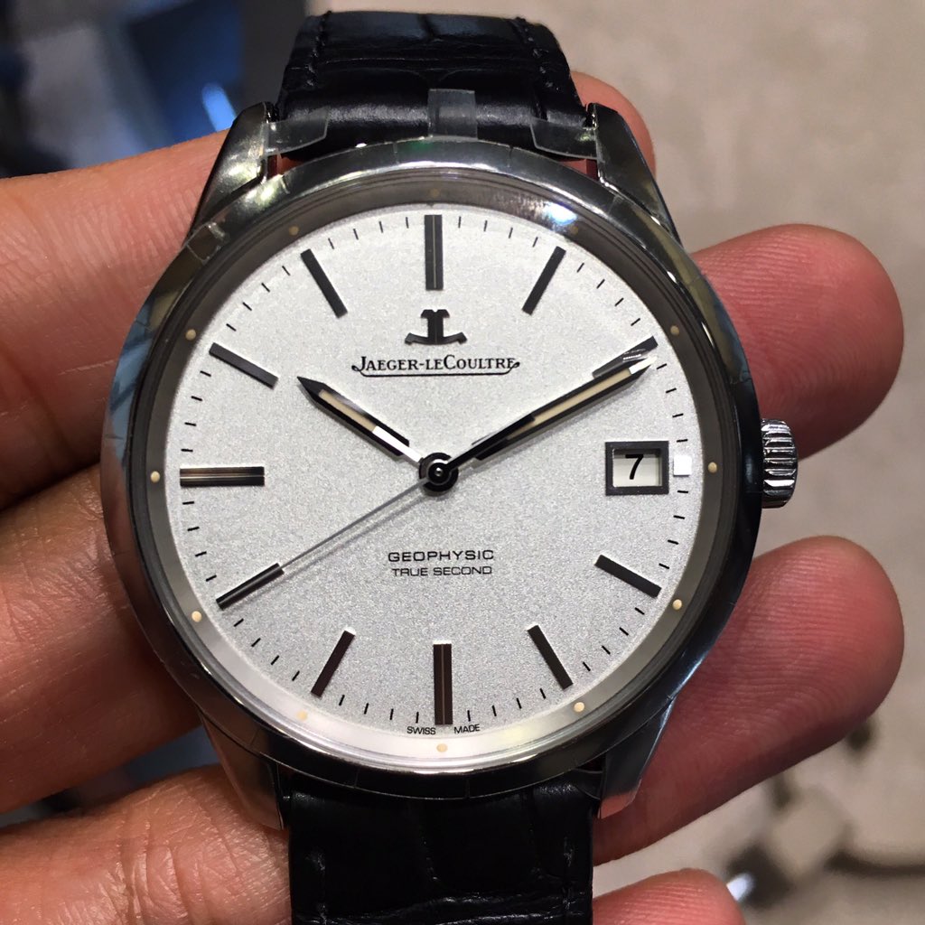 watchmax's tweet image. Baby, all I want for ☃ Christmas ⛄️ is you 😋 #JaegerLeCoultre #Geophysic #TrueSecond #JLC #aBlogToWatch #WatchMax