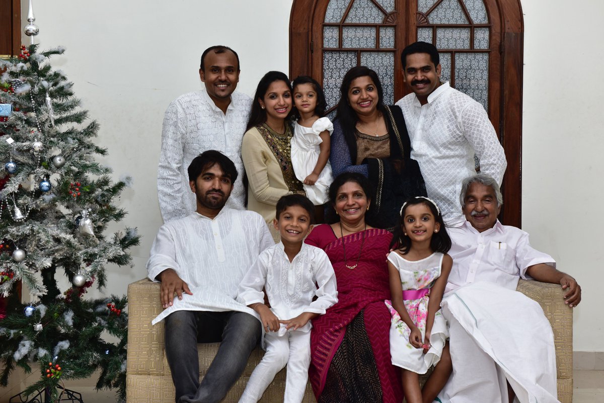 Oommen_Chandy's tweet photo. #Christmas with family https://t.co/e7een6JVDl